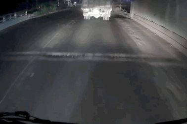 "Chiến thắng" không trọn vẹn của chiếc Mercedes vượt ẩu