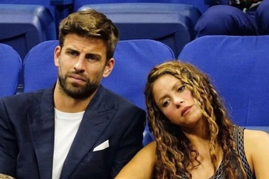 Shakira đau lòng phát hiện ra bạn trai đã đưa tình trẻ về nhà từ lâu