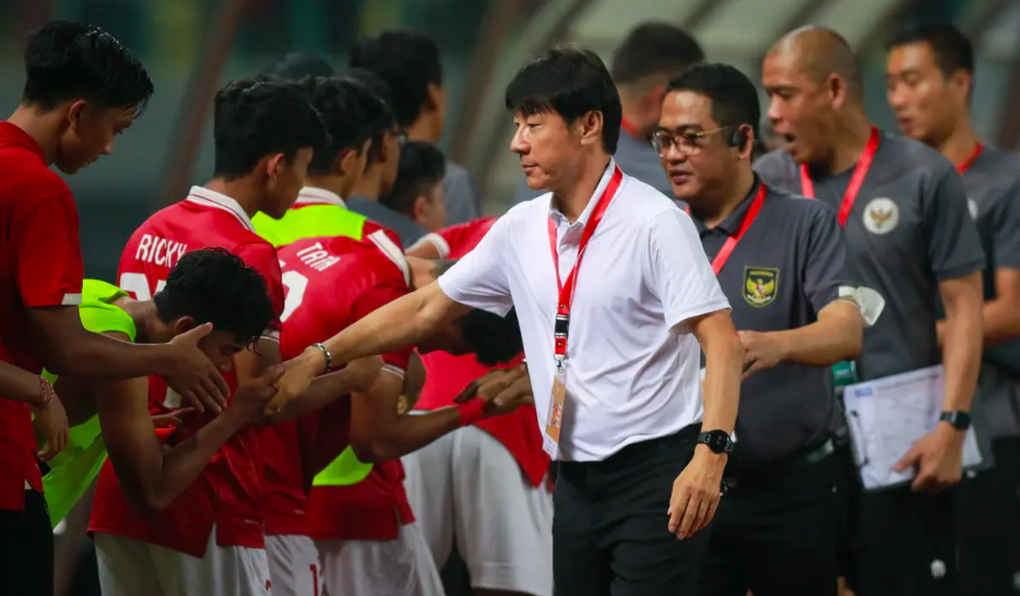 HLV Shin Tae Yong nêu lý do ông khẳng định U19 Việt Nam và Thái Lan dàn xếp - 1 HLV Shin Tae Yong nêu lý do ông khẳng định U19 Việt Nam và Thái Lan dàn xếp - 1