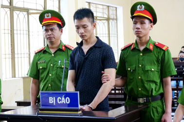 Tử hình người cha máu lạnh ném con gái 5 tuổi xuống sông