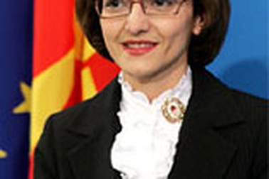 Bộ trưởng Macedonia xài xe hơi bị đánh cắp của Beckham