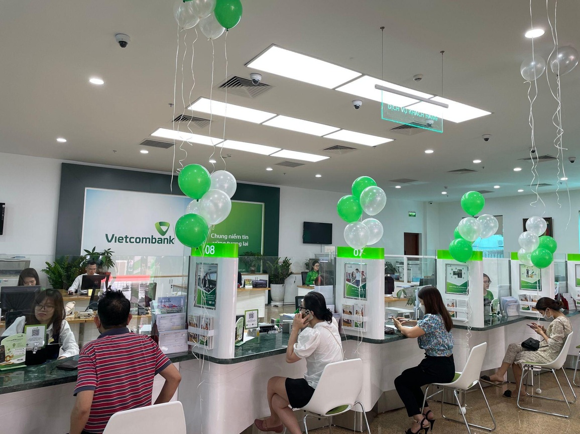 Vietcombank Phú Thọ khánh thành trụ sở hoạt động mới - 3 Vietcombank Phú Thọ khánh thành trụ sở hoạt động mới - 3