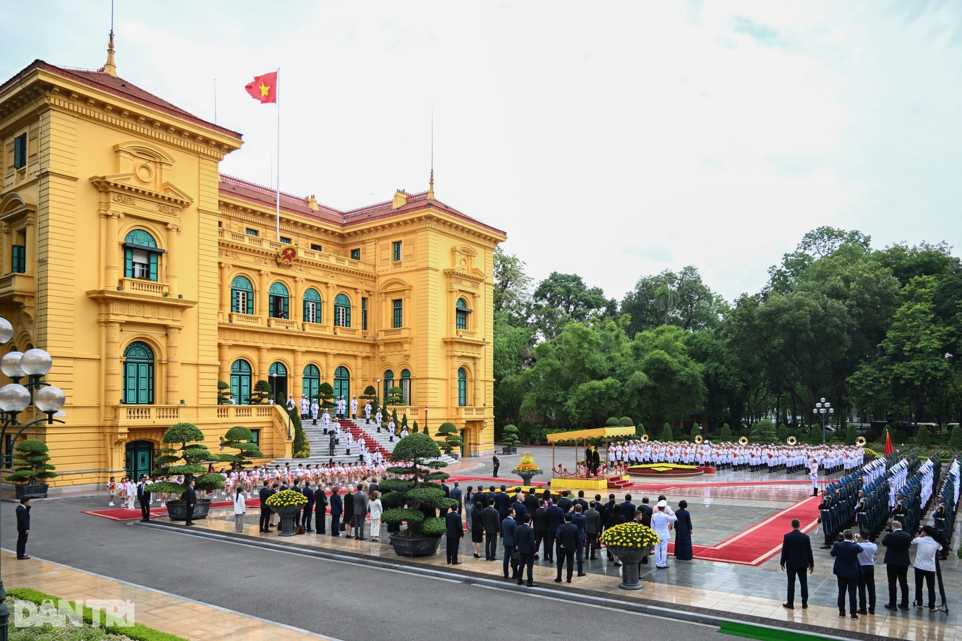 Chủ tịch nước Lương Cường chủ trì lễ đón Tổng thống Litva thăm Việt Nam - 1 Chủ tịch nước Lương Cường chủ trì lễ đón Tổng thống Litva thăm Việt Nam - 1