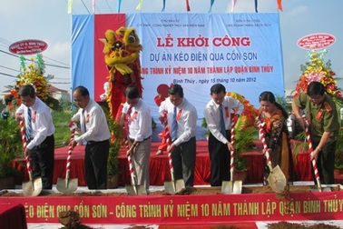 Ánh sáng điện đến với cồn “5 không”   