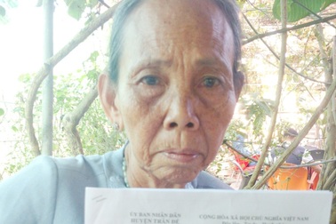 Sóc Trăng: Bị kỷ luật vì tranh chấp với cán bộ, cô giáo 15 năm đi tìm công lý!