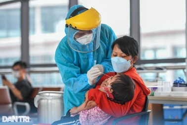 Đề xuất trẻ dưới 12 tuổi không phải xét nghiệm Covid-19 khi đi máy bay