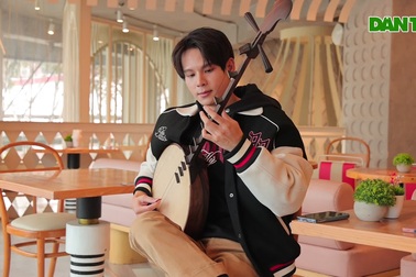 Diễn viên Thái Vũ: "Tôi mê đàn nguyệt lúc nào không hay"