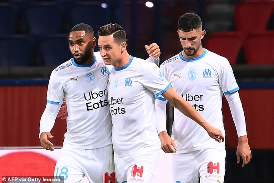 Neymar và 4 cầu thủ nhận thẻ đỏ sau màn hỗn chiến ở trận PSG-Marseille - 1 Neymar và 4 cầu thủ nhận thẻ đỏ sau màn hỗn chiến ở trận PSG-Marseille - 1