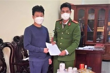 Trình báo công an vì bỗng nhiên... nhận được 100 triệu đồng từ tài khoản lạ