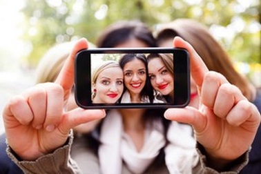 So sánh chất lượng ảnh chụp bằng camera trước trên các mẫu smartphone cao cấp