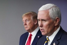 Cuộc gặp căng thẳng giữa ông Trump và ông Pence trước giờ "chốt hạ" bầu cử