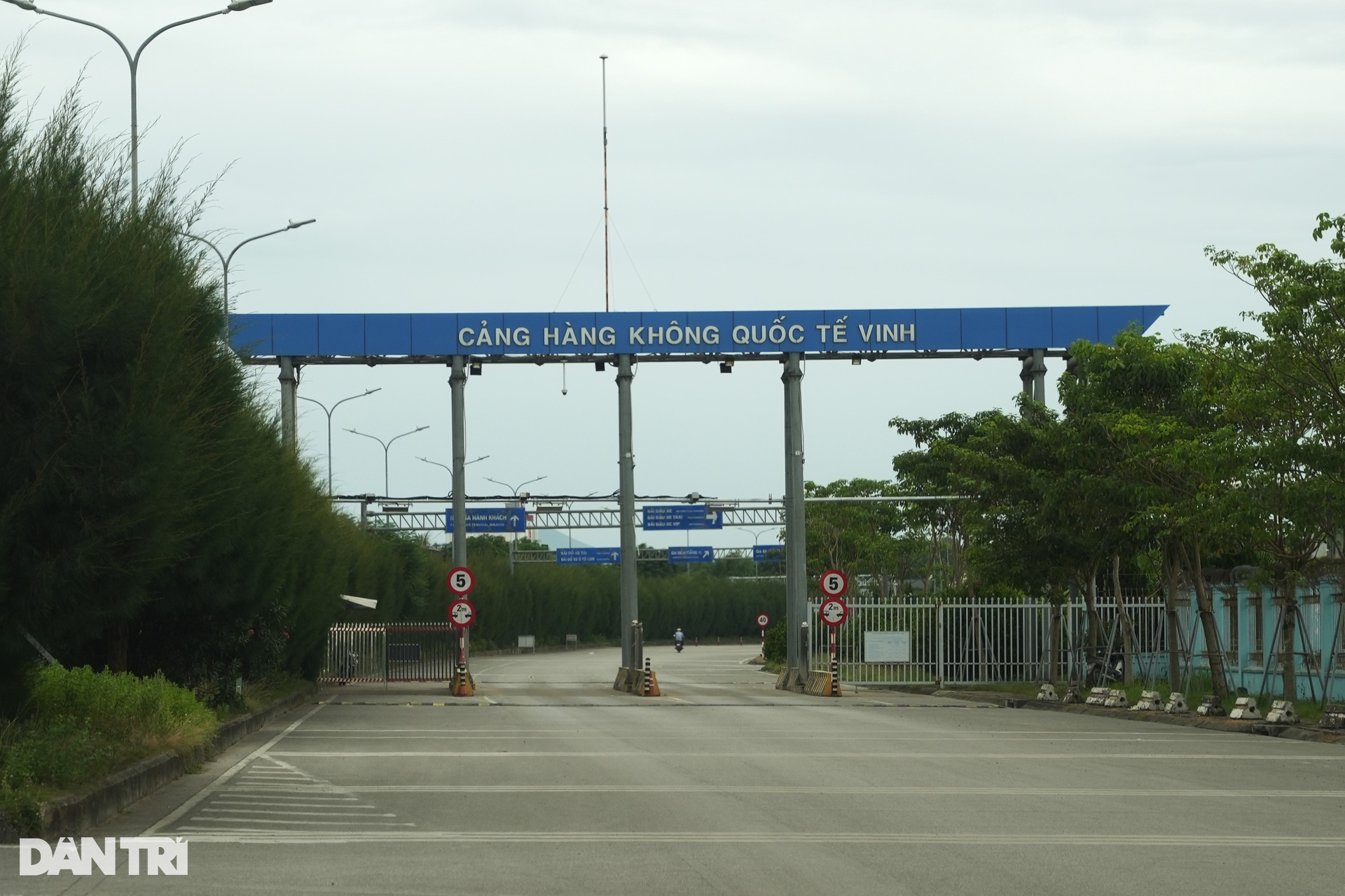 Sân bay quốc tế Vinh trong ngày đầu đóng cửa để sửa chữa - 12 Sân bay quốc tế Vinh trong ngày đầu đóng cửa để sửa chữa - 12