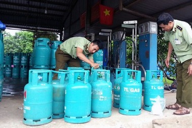 Đưa doanh nghiệp cắt tai, mài vỏ bình gas vào diện kiểm soát đặc biệt