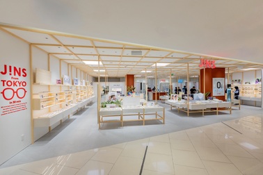 Thương hiệu kính mắt JINS đưa công nghệ và tinh thần Nhật Bản đến với khách hàng Việt