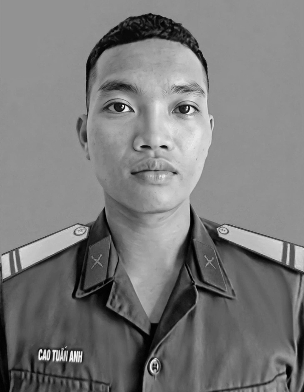 Chiến sĩ Quân khu 3 hy sinh khi dũng cảm cứu đồng đội khỏi điểm sạt lở - 1 Chiến sĩ Quân khu 3 hy sinh khi dũng cảm cứu đồng đội khỏi điểm sạt lở - 1