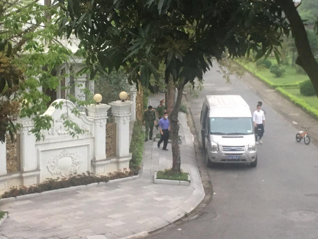 Đề nghị truy tố 8 bị can vụ khai thác lậu hơn 1 triệu tấn quặng Apatit - 1 Đề nghị truy tố 8 bị can vụ khai thác lậu hơn 1 triệu tấn quặng Apatit - 1