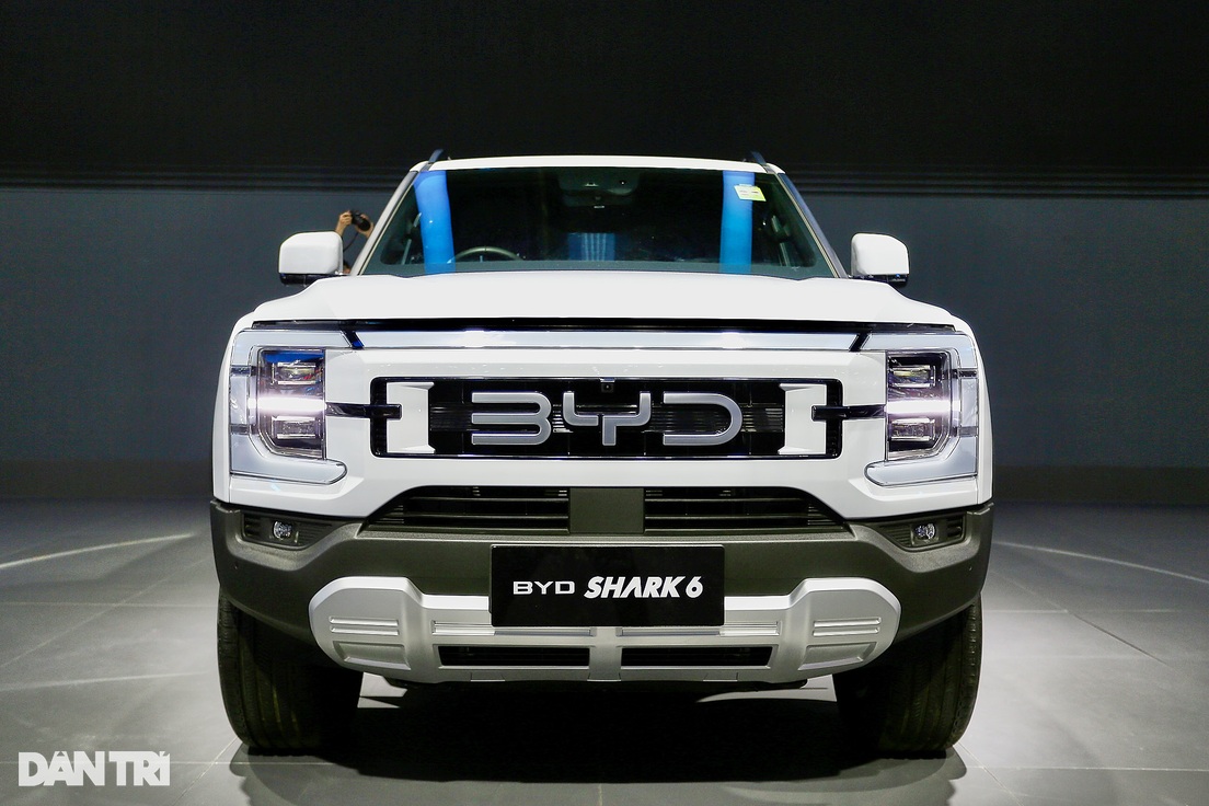 Cận cảnh BYD Shark 6, bán tải Trung Quốc 430 mã lực cạnh tranh Ford Ranger