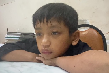 Công an trung tâm Sài Gòn tìm người thân bé trai 7 tuổi