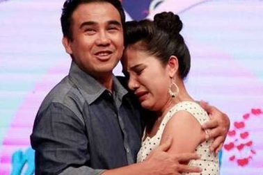 Cát Tường bật khóc tiết lộ “bị cắt hợp đồng” dẫn chương trình mai mối