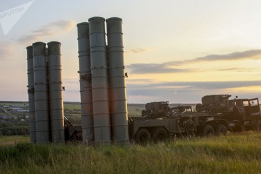 Cận cảnh “rồng lửa” S-300 lên nòng hỏa lực tiêu diệt mục tiêu