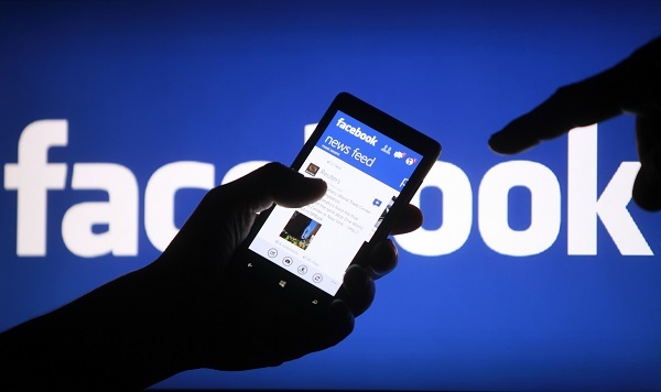 Bị đuổi học vì nói xấu giáo viên trên facebook: Gia đình chuyển trường cho học sinh
