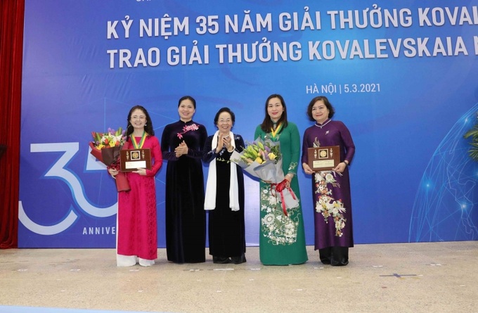 Lễ trao giải thưởng Kovalevskaia năm 2020.