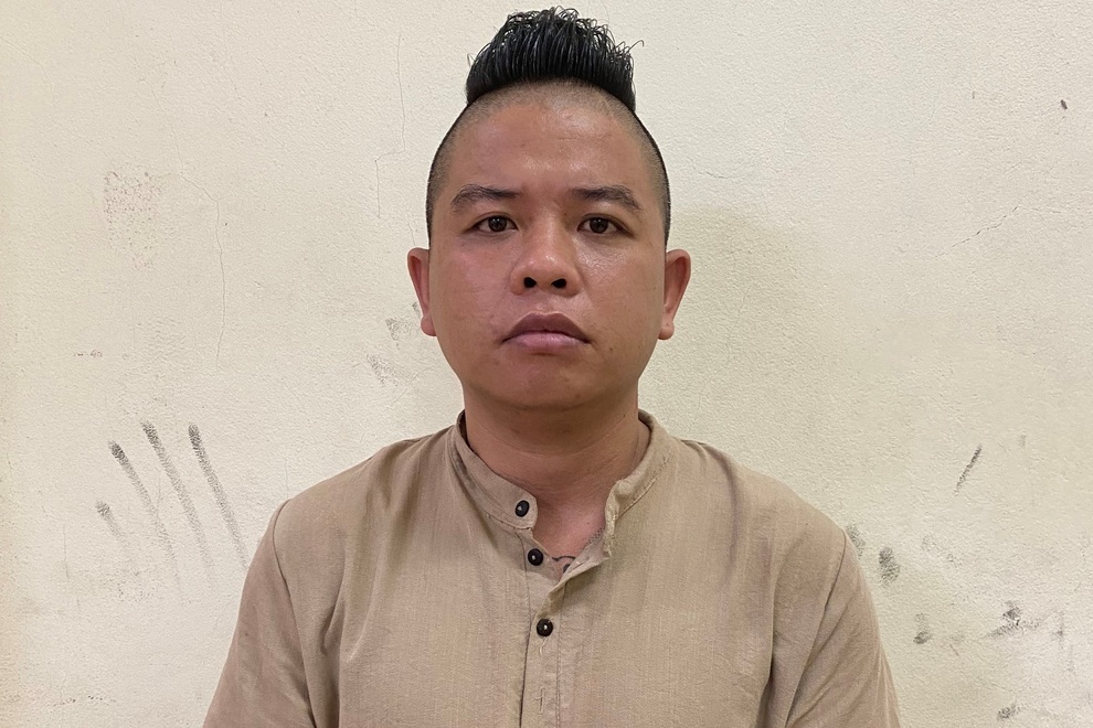 Vụ thánh chửi Dương Minh Tuyền bay lắc ở quán hát: Khởi tố 5 đối tượng - 3 Vụ thánh chửi Dương Minh Tuyền bay lắc ở quán hát: Khởi tố 5 đối tượng - 3