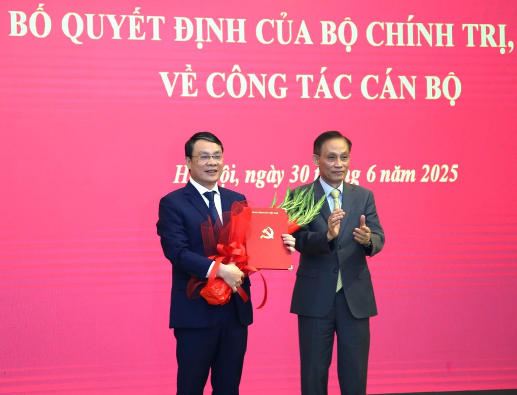 Những bí thư tỉnh, thành cũ được điều động về lại Trung ương - 3 Những bí thư tỉnh, thành cũ được điều động về lại Trung ương - 3