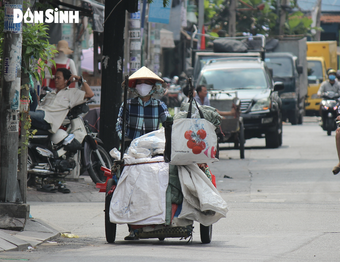 TP.HCM: Chi hơn 596 tỷ đồng hỗ trợ những hoàn cảnh khó khăn bị ảnh hưởng dịch Covid -19 - Ảnh 2.