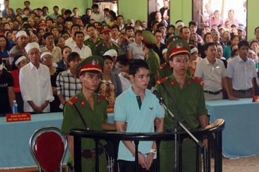 Tiếp tục xét xử vụ giết người tại Quảng Trị: Bị cáo nhận án tử hình