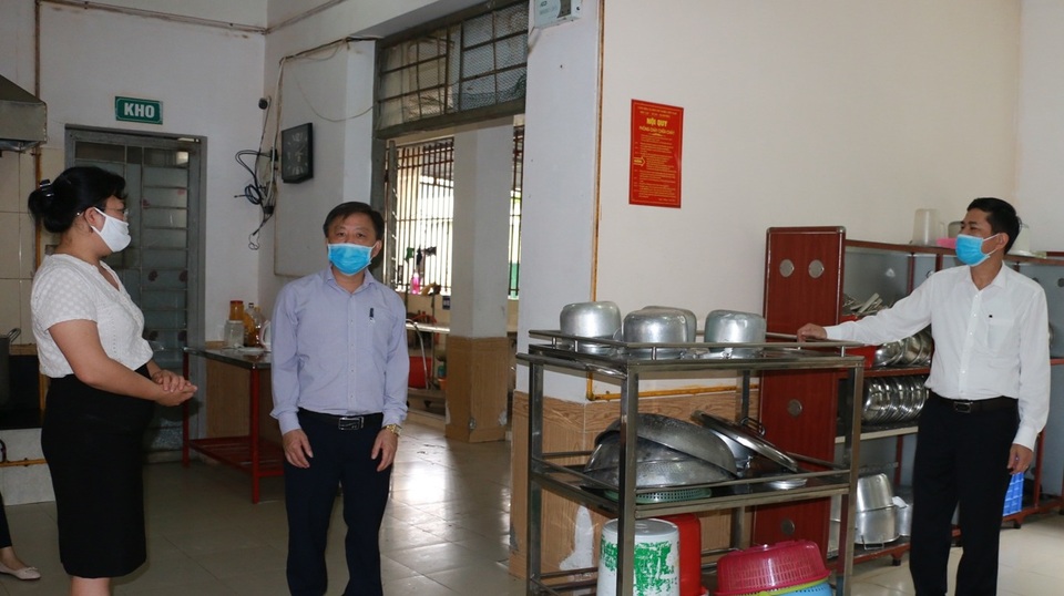 Ký hiệu giãn cách cho trẻ Mầm non bằng các tấm xốp - 8 Ký hiệu giãn cách cho trẻ Mầm non bằng các tấm xốp - 8