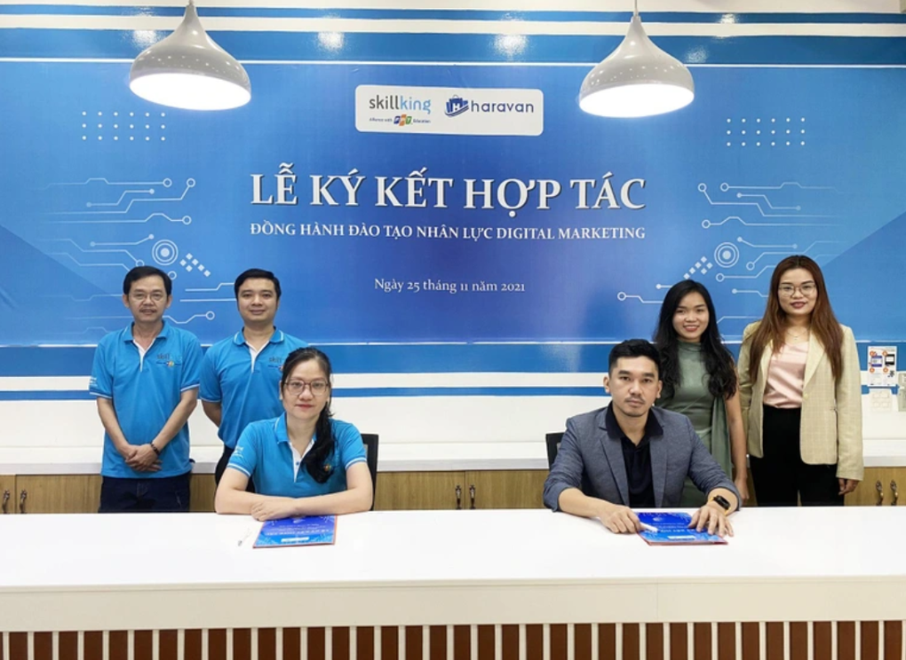 Sinh viên FPT Skillking học cùng chuyên gia Haravan - 1 Sinh viên FPT Skillking học cùng chuyên gia Haravan - 1