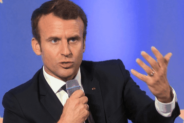 Pháp triển khai 100.000 cảnh sát, phong tỏa toàn quốc để ngăn Covid-19