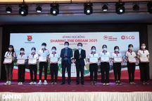 50 suất học bổng trị giá 256 triệu đồng đến với học sinh, sinh viên nghèo