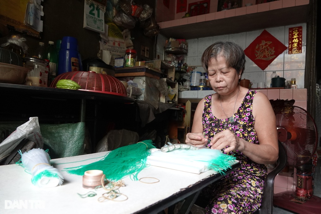 Sợ khổ, 6 chị em gái quyết không lấy chồng, ở vậy nuôi nhau - 4 Sợ khổ, 6 chị em gái quyết không lấy chồng, ở vậy nuôi nhau - 4
