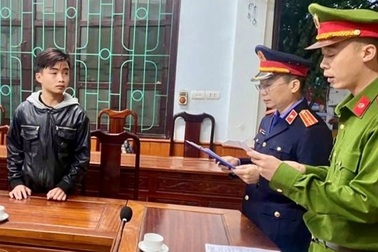 Nam sinh lớp 11 lĩnh án vì đánh học sinh lớp 9 tử vong