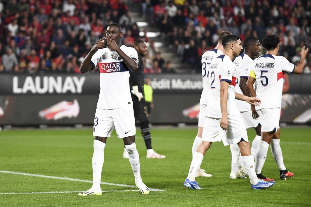 Mbappe mờ nhạt, PSG vẫn thắng dễ dàng ở Ligue 1 - 3 Mbappe mờ nhạt, PSG vẫn thắng dễ dàng ở Ligue 1 - 3