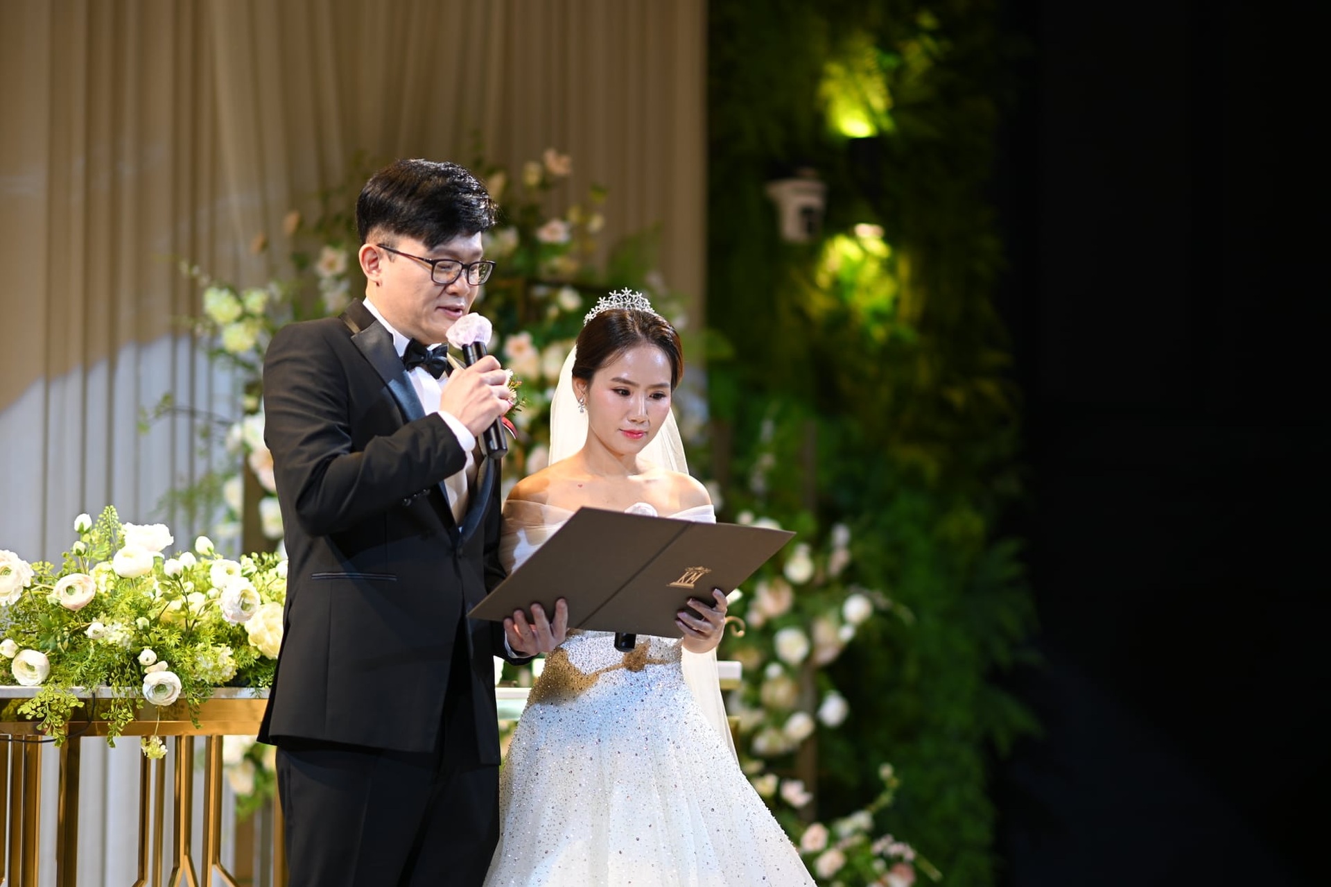 Cô gái Việt xinh đẹp cưới chồng Hàn, được mẹ chồng cưng chiều như công chúa - 1 Cô gái Việt xinh đẹp cưới chồng Hàn, được mẹ chồng cưng chiều như công chúa - 1