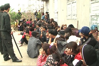 Tạm giữ 91 đối tượng trong sới bạc "khủng"