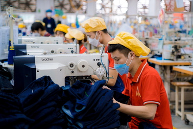 Nghỉ giữa giờ trong ngày làm thêm có tính hưởng lương?