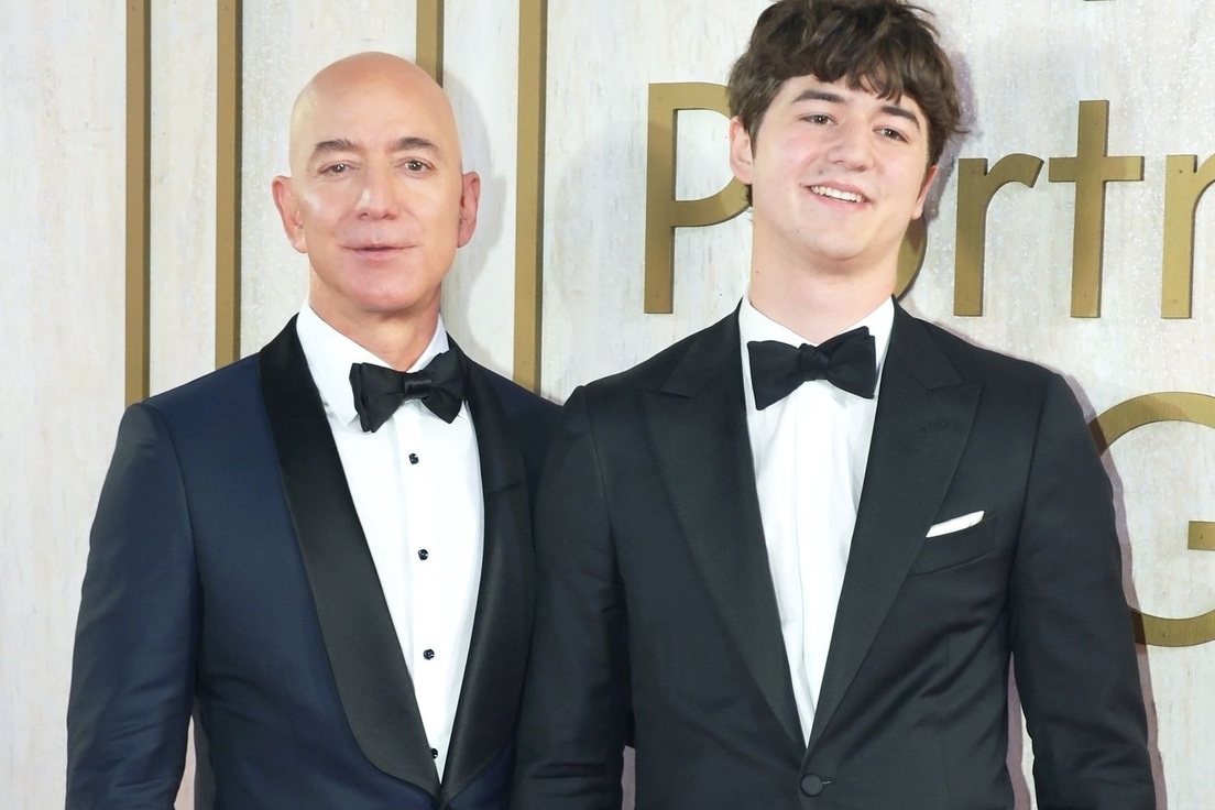 Cách nuôi con kín tiếng lạ thường của tỷ phú Jeff Bezos