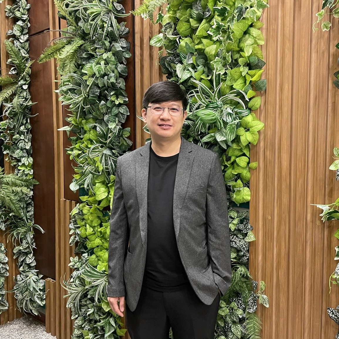 Đại sứ nghề làm chủ công ty thiết bị dạy nghề khi còn là sinh viên - 1 Đại sứ nghề làm chủ công ty thiết bị dạy nghề khi còn là sinh viên - 1