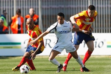 MU bất ngờ tham chiến vì “hàng hot” Alexis Sanchez