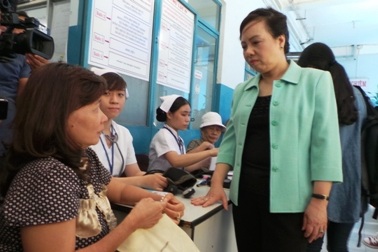 Tình trạng quá tải bệnh viện bước đầu “hạ nhiệt”