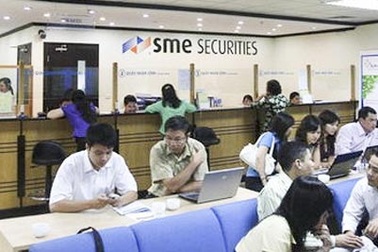 Đề nghị truy tố 6 bị can "lập mã chứng khoán khống, lừa hàng trăm tỷ đồng"