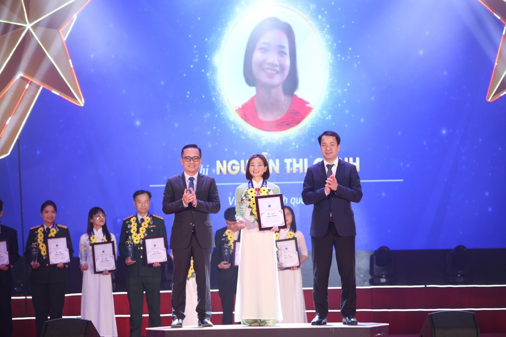 Hành trình 5 năm tôn vinh hơn 150 tấm gương sống đẹp của TCP Việt Nam - 1 Hành trình 5 năm tôn vinh hơn 150 tấm gương sống đẹp của TCP Việt Nam - 1