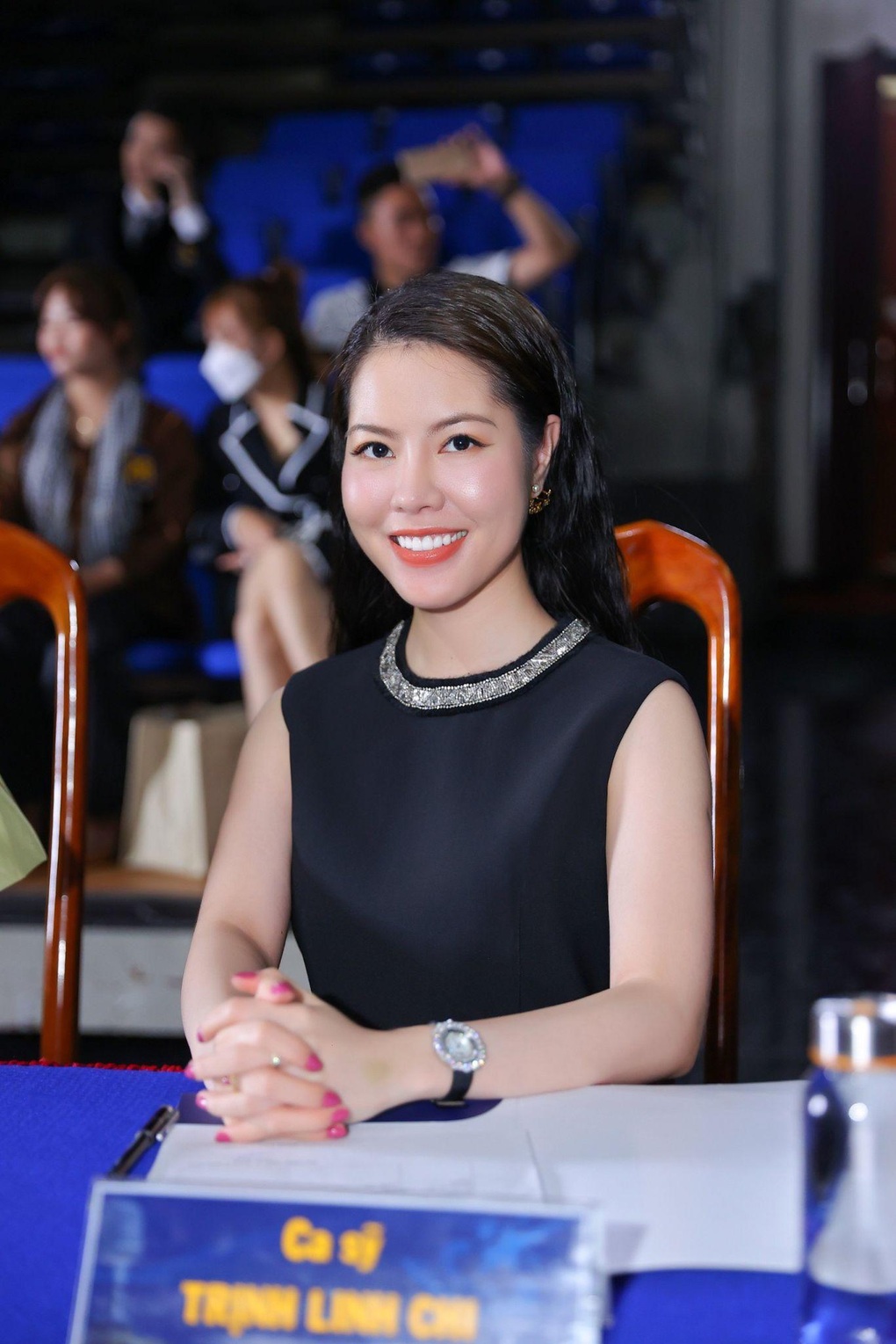 Linh Chi trở thành giám khảo trẻ nhất các mùa Sao Mai - 5 Linh Chi trở thành giám khảo trẻ nhất các mùa Sao Mai - 5