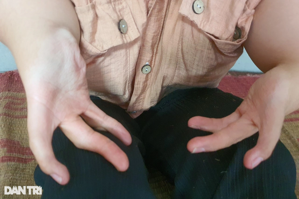 Thiếu 50 triệu đồng mổ tim, người mẹ tật nguyền chấp nhận nằm chờ chết - 6 Thiếu 50 triệu đồng mổ tim, người mẹ tật nguyền chấp nhận nằm chờ chết - 6