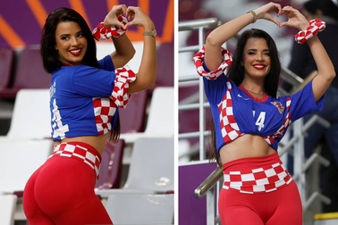 "Fan nữ nóng bỏng nhất World Cup" thắng lớn sau giải đấu