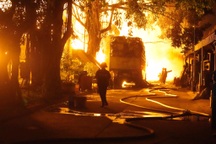 Cháy cực lớn tại Công ty Phú Thịnh ở TPHCM